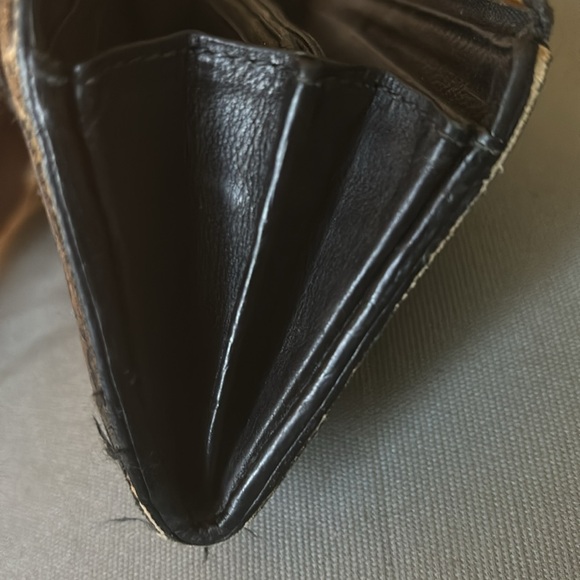 Black Gucci wallet - Picture 8 of 13